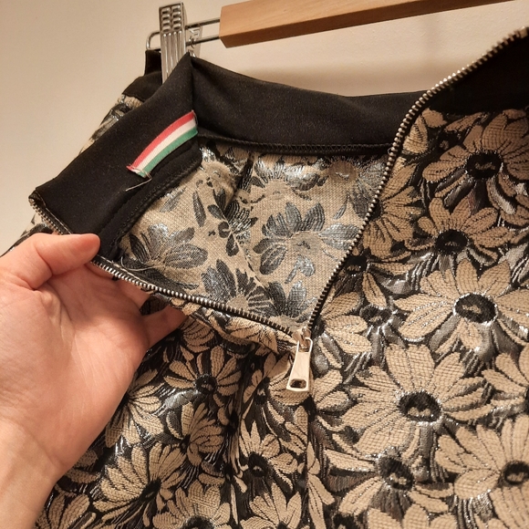 Jacquard Italian mini skirt - Picture 5 of 7